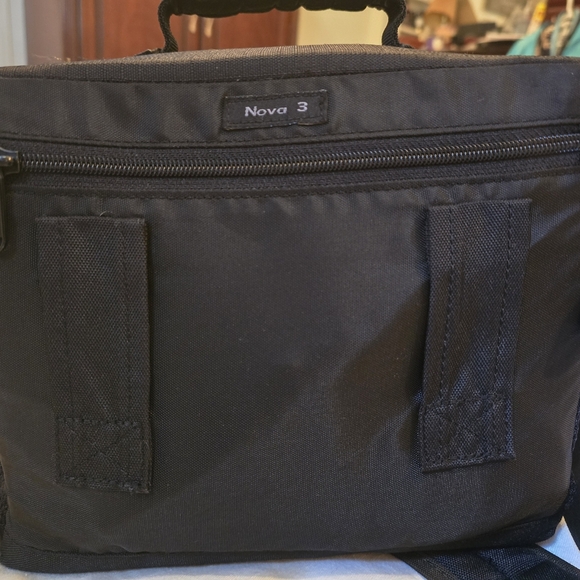 Lowepro Camera Bag - Picture 8 of 12